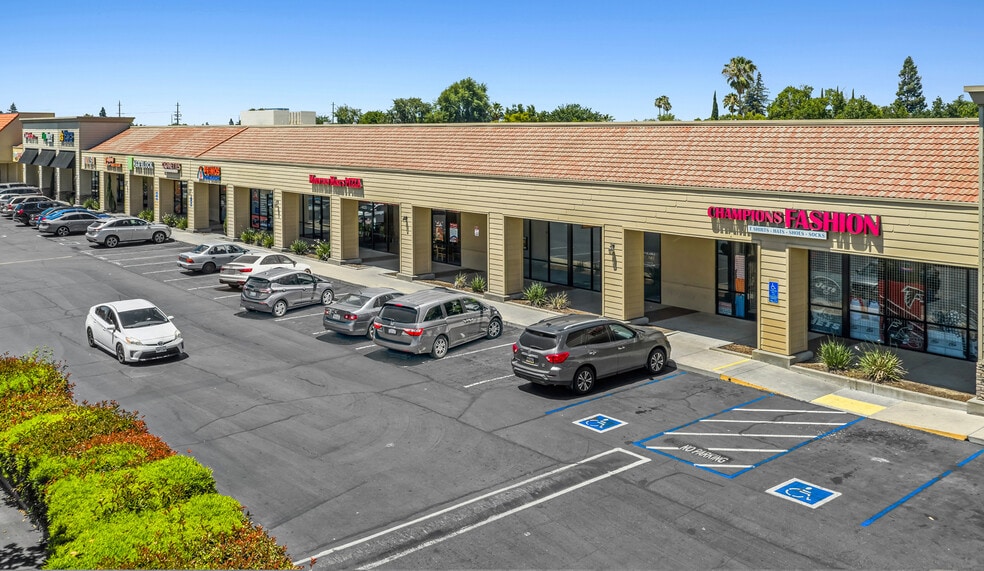 More Photos Of 4551-4701 Mack Rd, Sacramento Storefront For Sale