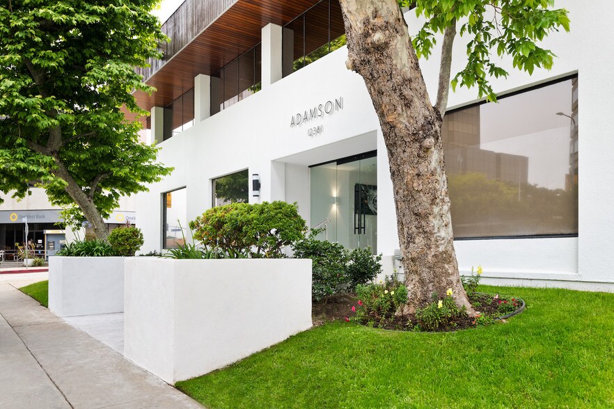 More Photos Of 12381 Wilshire Blvd, Los Angeles Medical For Lease