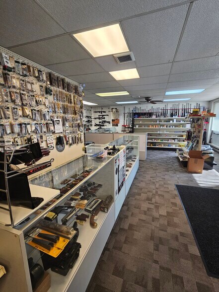 More Photos Of 1813 Main St, Northampton General Retail For Lease