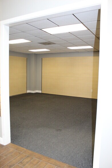 More Photos Of 855 N Highway 17-92, Longwood Storefront For Sale