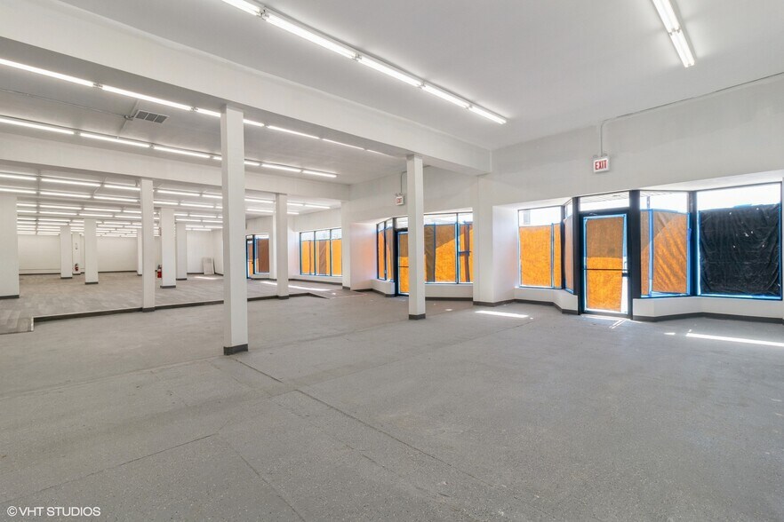 More Photos Of 4650 S Indiana Ave, Chicago Storefront For Sale