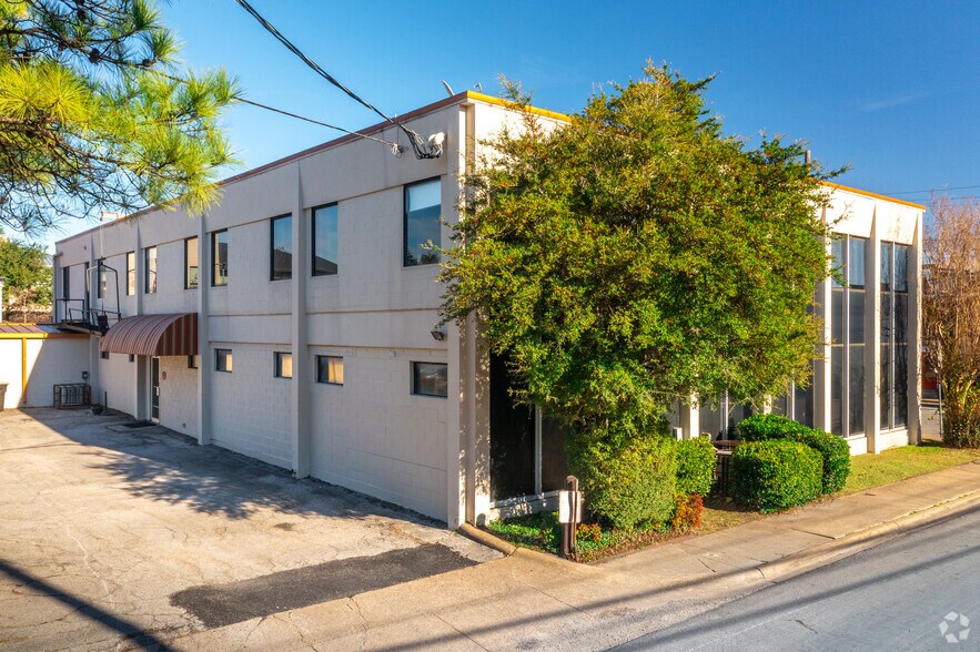 More Photos Of 2705 Swiss Ave, Dallas Loft Creative Space For Sale