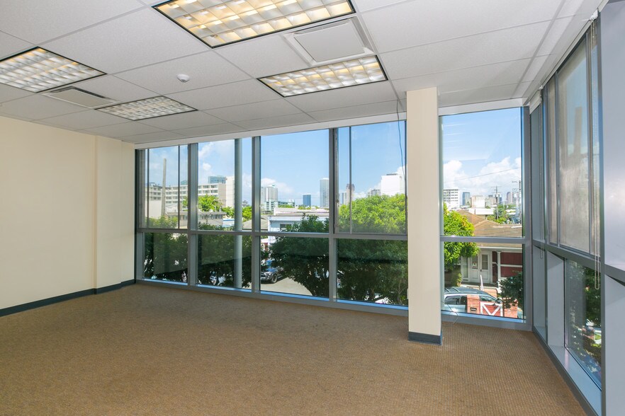 More Photos Of 1314 S king St, Honolulu Medical For Sale