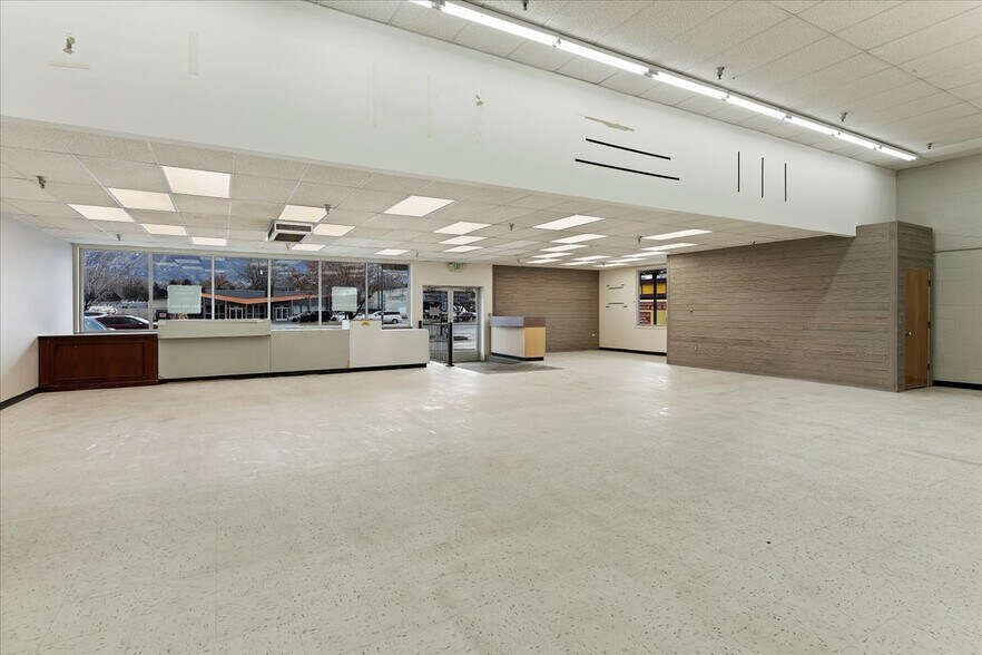 More Photos Of 3225 Washington Blvd, Ogden Storefront For Sale