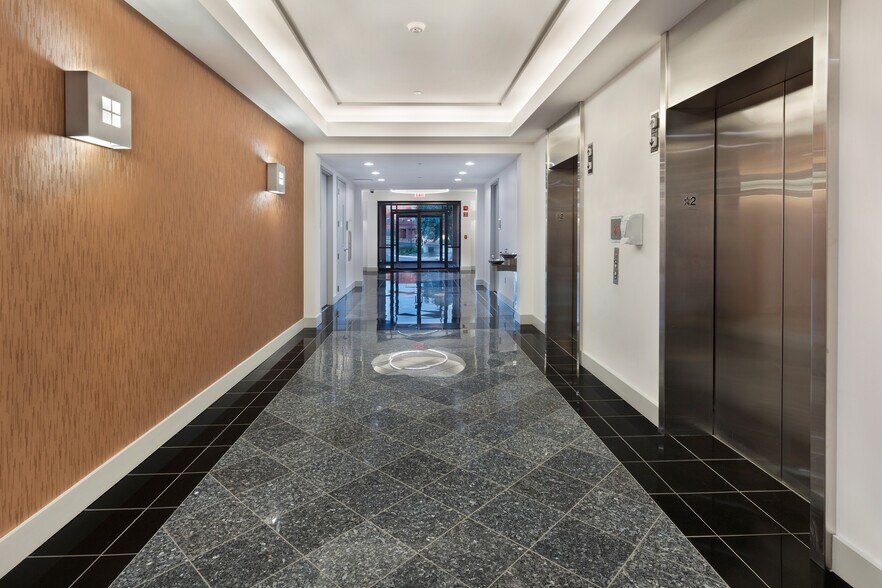 More Photos Of 5500 Cherokee Ave, Alexandria Office For Lease