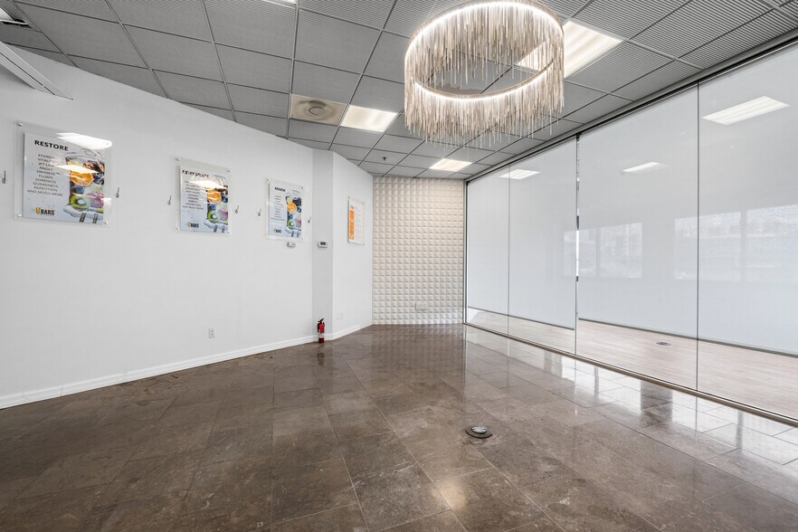 More Photos Of 115 River Rd, Edgewater Restaurant For Lease