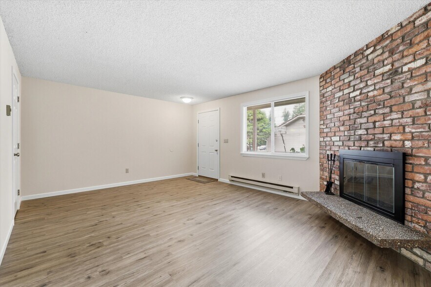 More Photos Of 12813 109th Avenue Ct E, Puyallup Multifamily For Sale
