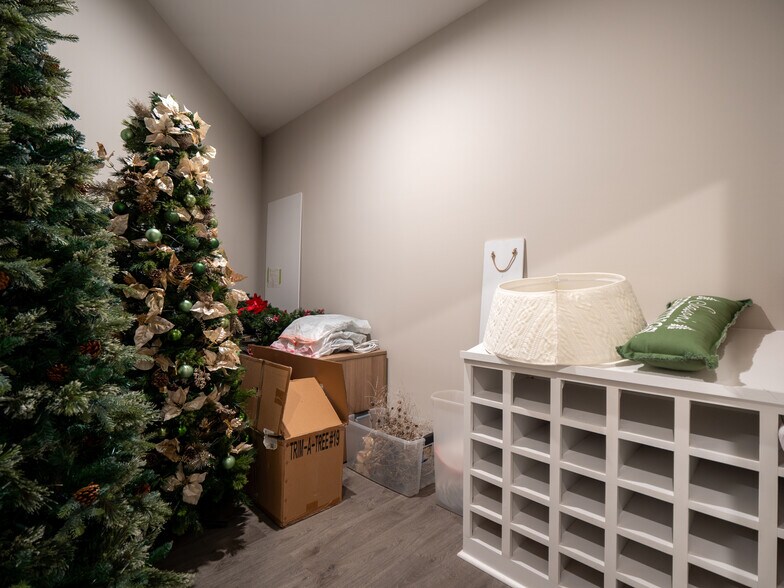 More Photos Of 3957 S Main St, Acworth Office For Sale