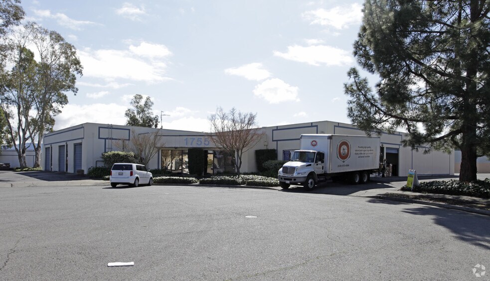 More Photos Of 1755 Industrial Way, Napa Warehouse For Lease