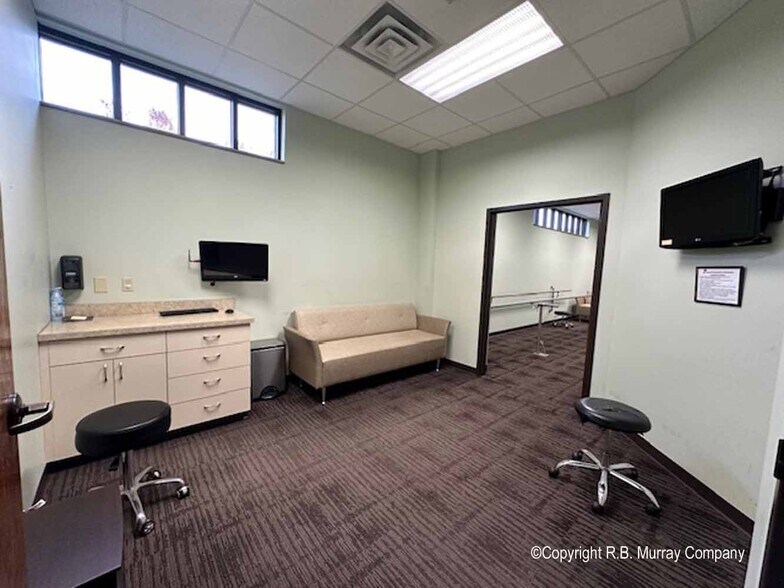 More Photos Of 3250 S Delaware Ave, Springfield Medical For Sale