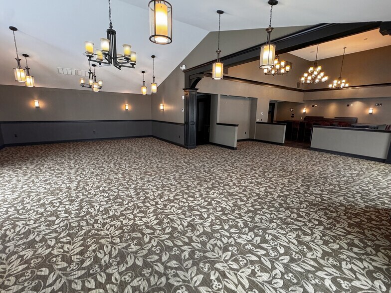 More Photos Of 6011 Main St, Buffalo Freestanding For Sale