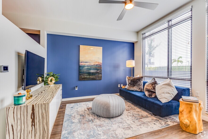 More Photos Of 361 N ROSALIND AVE, Orlando Apartments For Lease