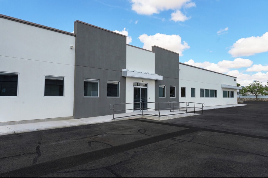 Primary Photo Of 5625 Woodrow Bean, El Paso Coworking Space