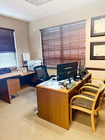 More Photos Of 12486 Brantley Commons Ct, Fort Myers Medical For Sale