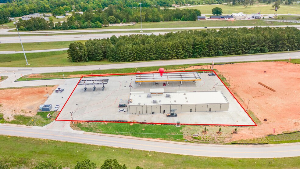 More Photos Of I-45 South, Huntsville Storefront Retail Office For Lease