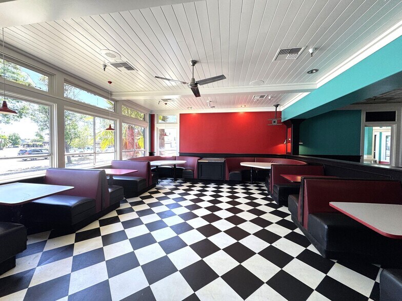 More Photos Of 1987 Hilltop Dr, Redding General Retail For Lease