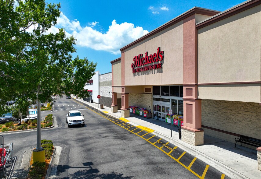 More Photos Of W Hillsborough Ave @ Double Branch Rd, Tampa Unknown For Lease