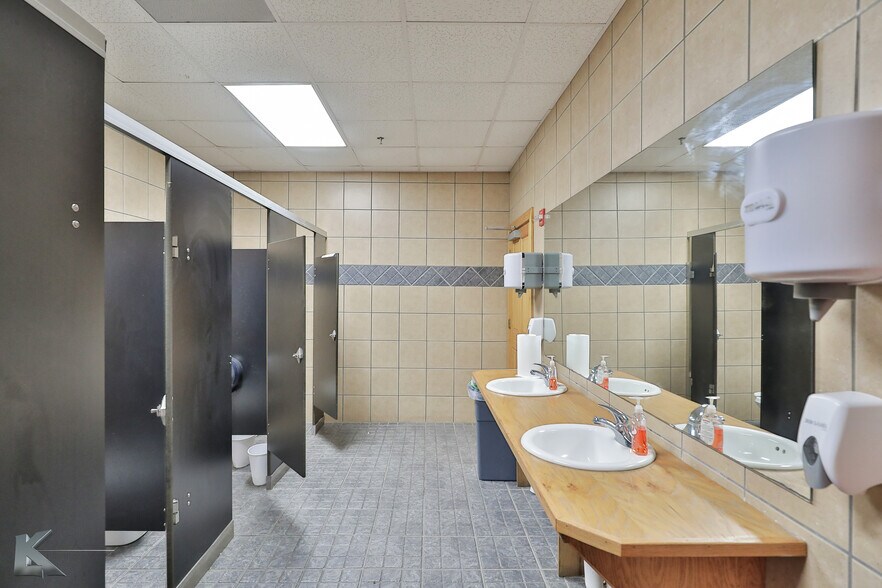 More Photos Of 550 E South 11Th St, Abilene Restaurant For Sale