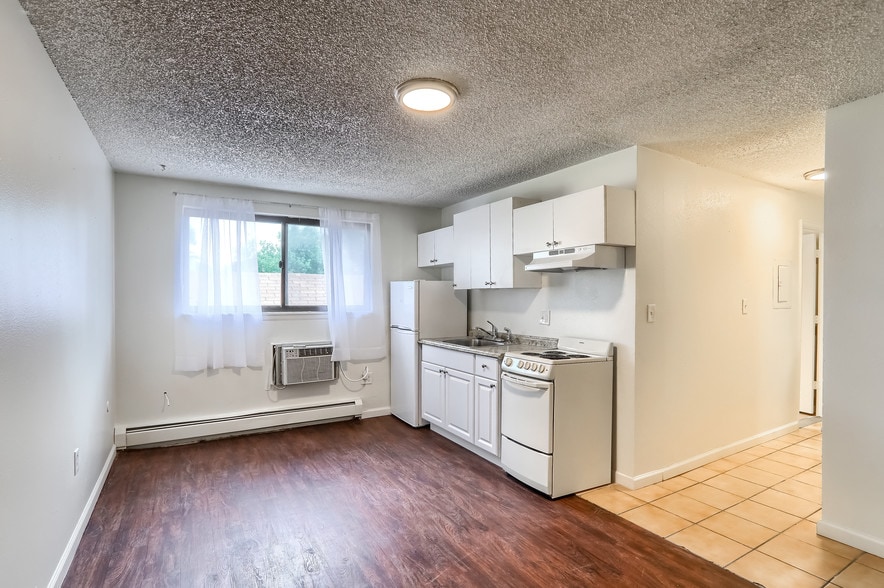 More Photos Of 1610 Boston St, Aurora Apartments For Sale