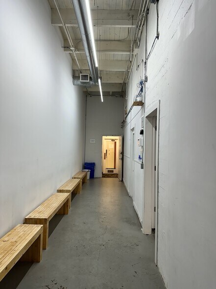 More Photos Of 11602 119th St NW, Edmonton Warehouse For Sale