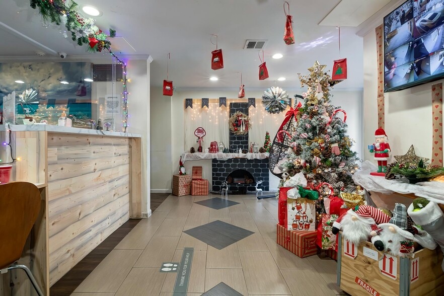 More Photos Of 1717 S Vermont Ave, Los Angeles Hotel For Sale