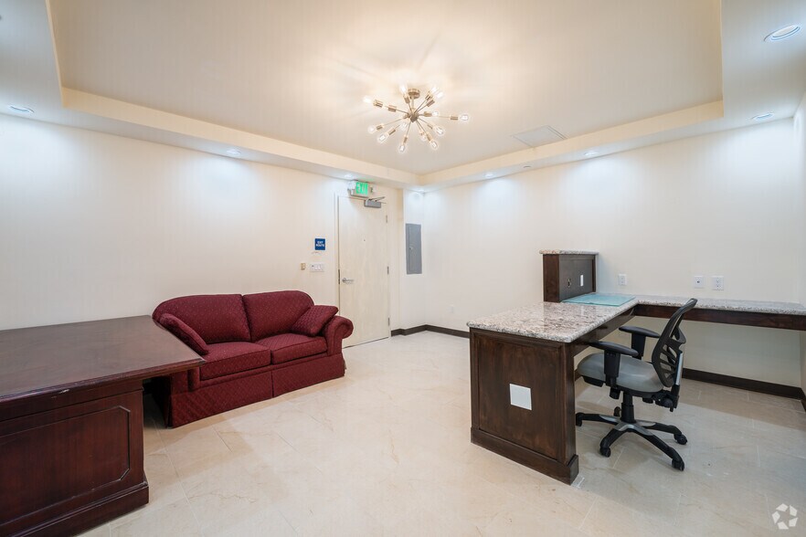 More Photos Of 388 9th St, Oakland Apartments For Sale