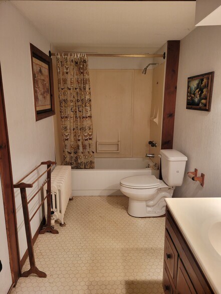 More Photos Of 1110 Hawkins Ave, Sanford Light Manufacturing For Sale