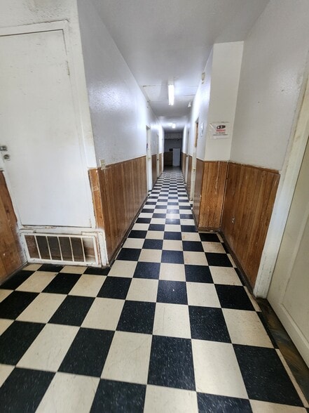 More Photos Of 1503-1507 S Gevers St, San Antonio Storefront Retail Residential For Sale