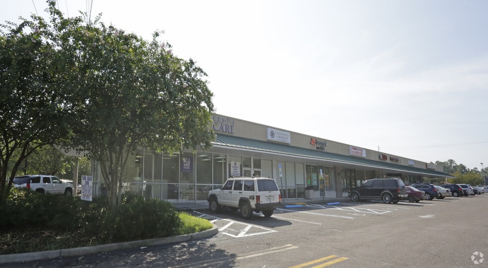 More Photos Of 5501-5541 Roosevelt Blvd, Jacksonville General Retail For Lease