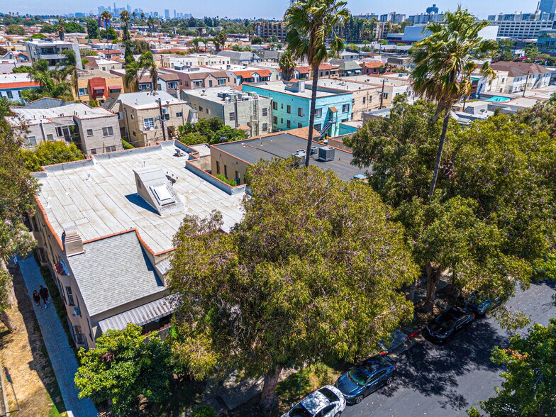 More Photos Of 356 N Orange Grove Ave, Los Angeles Apartments For Sale