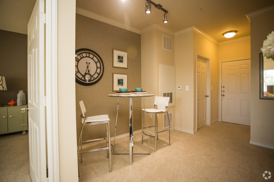 More Photos Of Mooreview Pky @ Loudoun County Pky, Ashburn Unknown For Lease