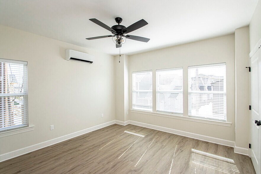 More Photos Of 403 Parker St, North Little Rock Apartments For Sale