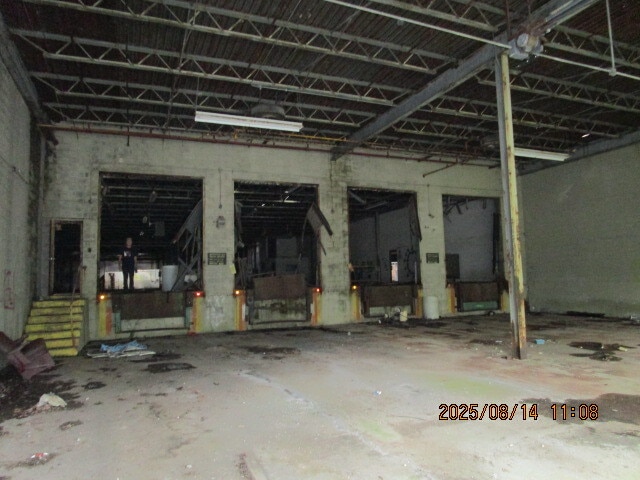 More Photos Of 169 W Bridge St, Lyons Manufacturing For Sale