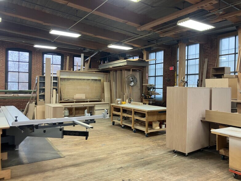 More Photos Of 209 Center St, Bridgeport Warehouse For Sale