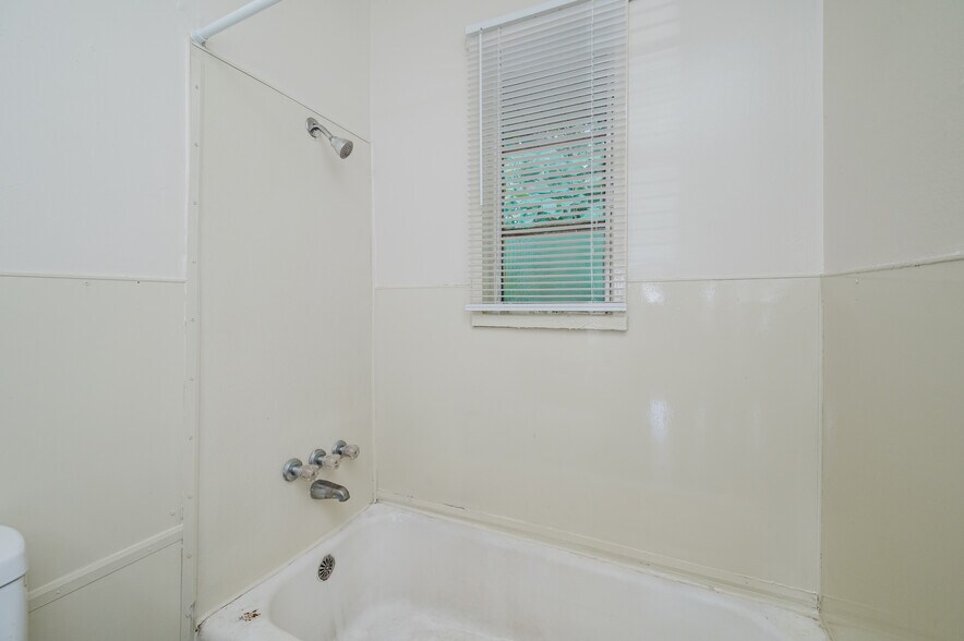 More Photos Of , Birmingham Multifamily For Sale