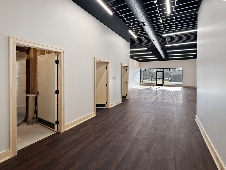 More Photos Of 901 W Mamie Eisenhower Ave, Boone Auto Repair For Sale