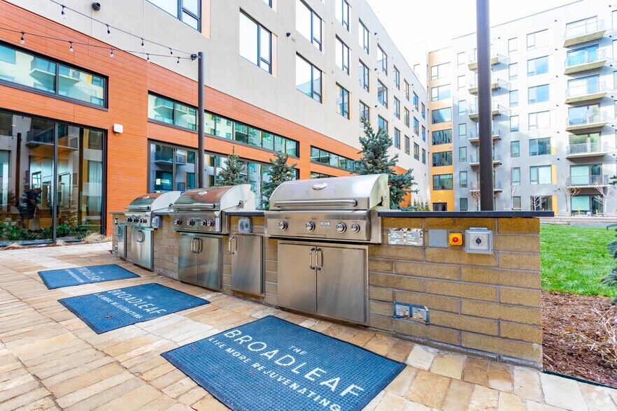 More Photos Of 1380 Uvalda St, Aurora Apartments For Lease