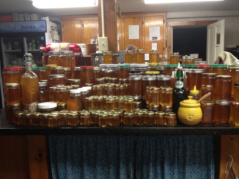 More Photos Of 399 Depot St, Proctorsville Hospitality For Sale