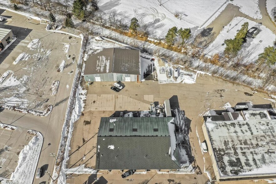 More Photos Of 0000 Orchard Lake, Pontiac Light Manufacturing For Lease