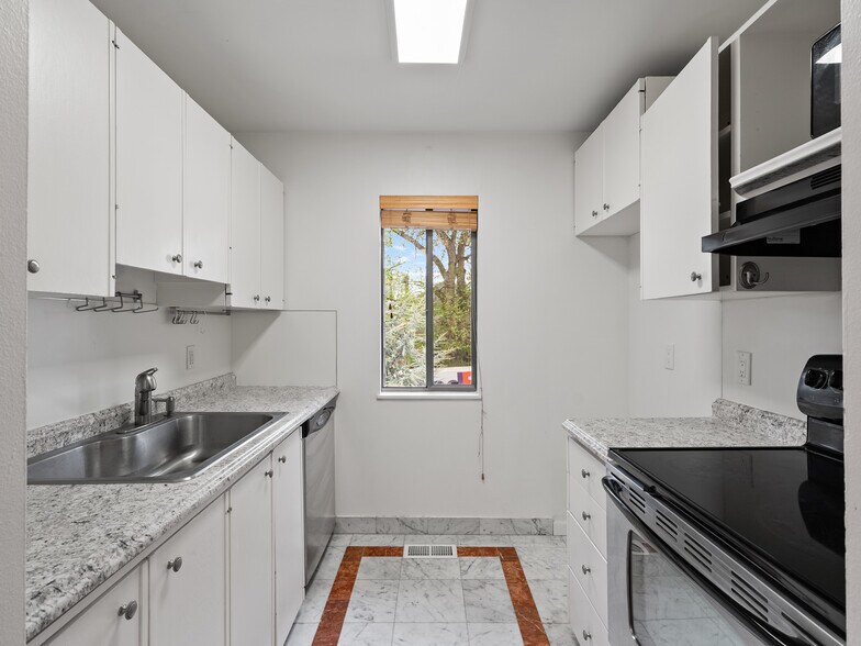 More Photos Of 120 G St, Salt Lake City Apartments For Sale