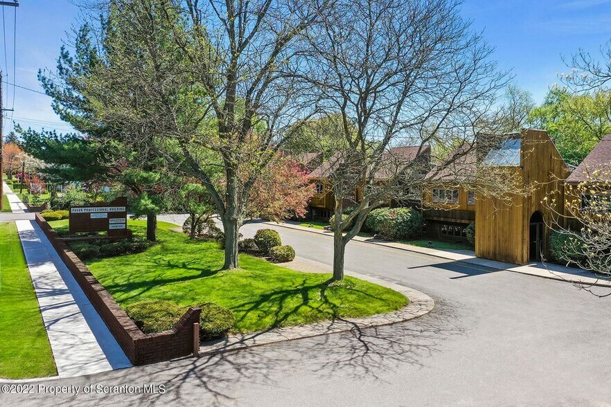 More Photos Of 200 Main St, Blakely Office For Lease