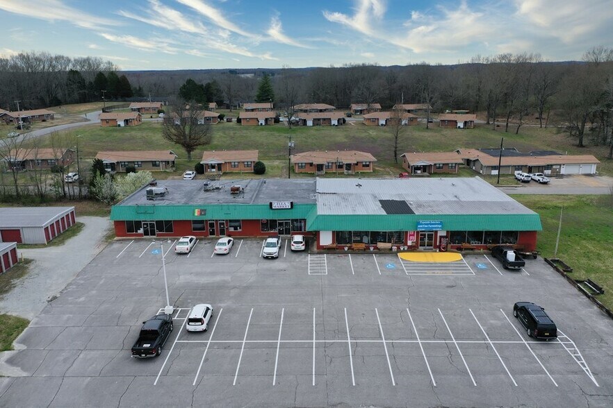 More Photos Of 20310 Main St E, Huntingdon Storefront For Sale