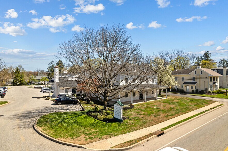 More Photos Of 37 E Germantown Pike, Plymouth Meeting Office For Sale