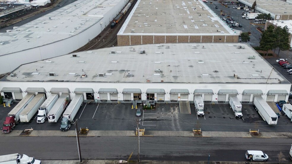 Primary Photo Of 3571-3599 NW Yeon Ave, Portland Unknown For Lease