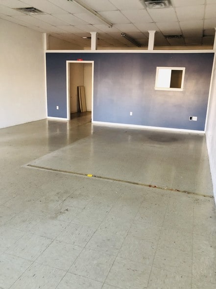 More Photos Of 121 N Gray St, Killeen Freestanding For Lease