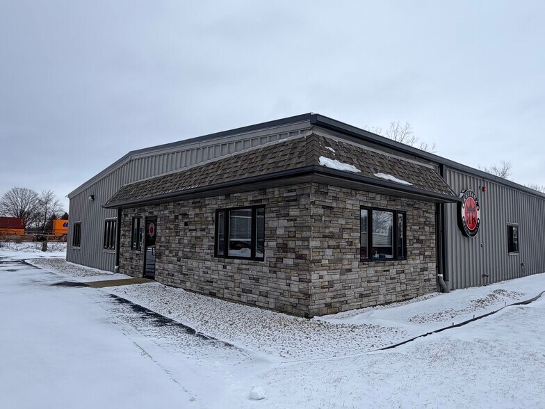 More Photos Of 2901 Cascade Dr, Valparaiso Industrial For Sale