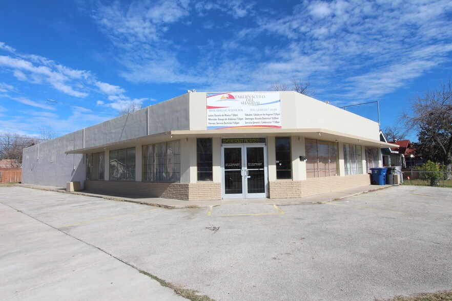 Primary Photo Of 2541 W Southcross Blvd, San Antonio General Retail For Sale