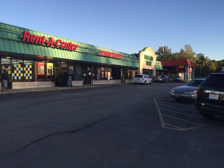 More Photos Of 1088-1100 N High St, Hillsboro General Retail For Lease