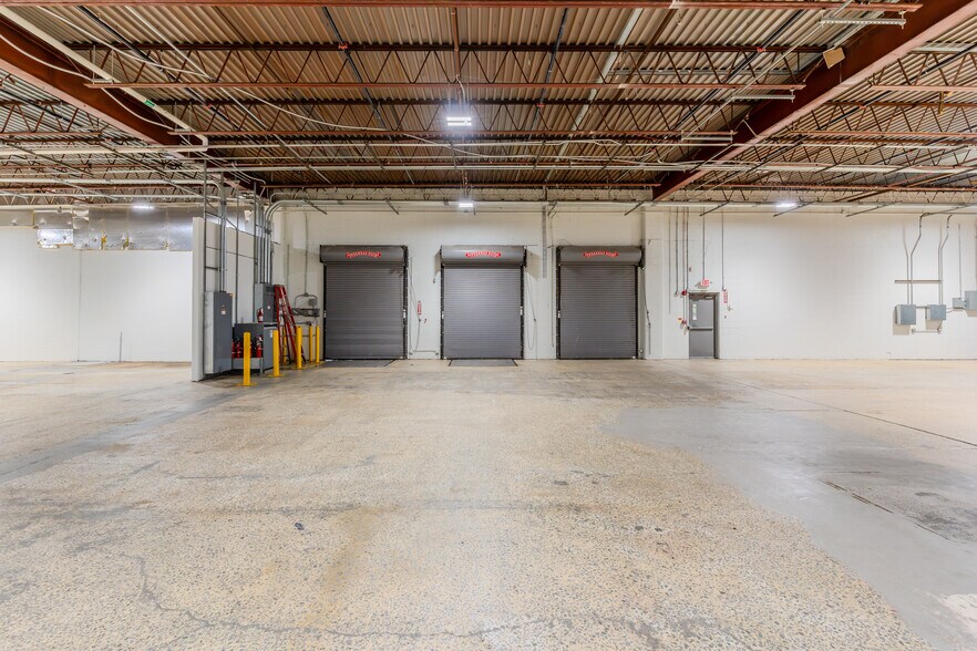 More Photos Of 9001 Torresdale Ave, Philadelphia Warehouse For Lease