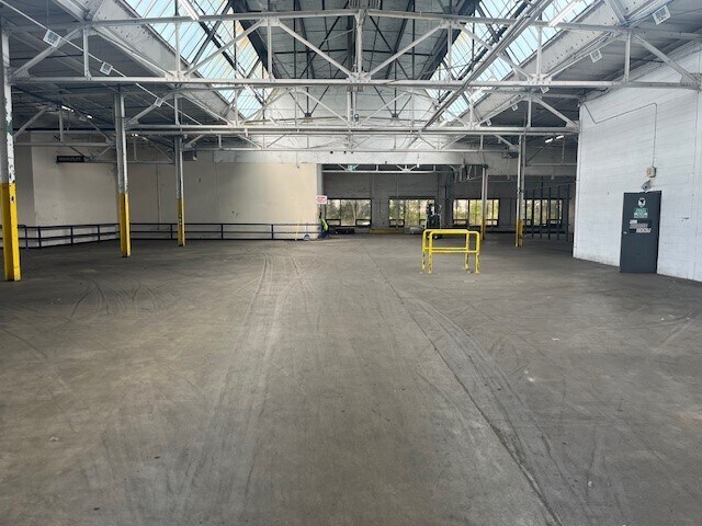 More Photos Of 2710 N Pitcher St, Kalamazoo Industrial For Sale